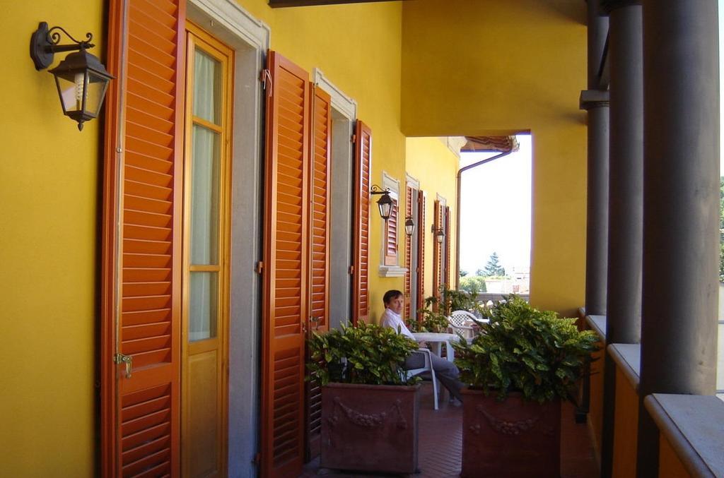 Hotel La Rosa Ronta Zimmer foto